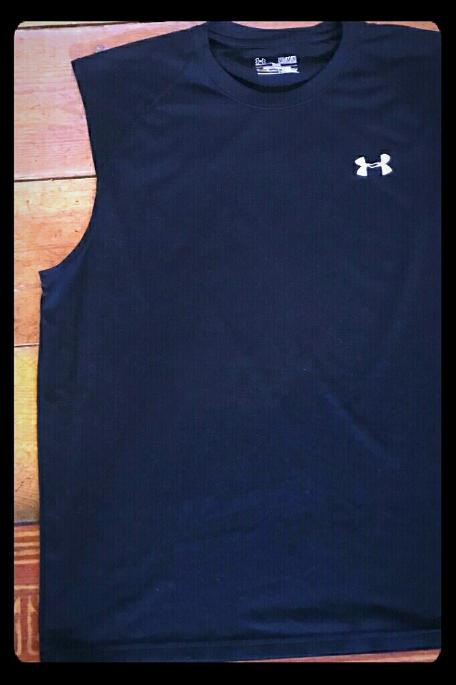 Tank top under armour